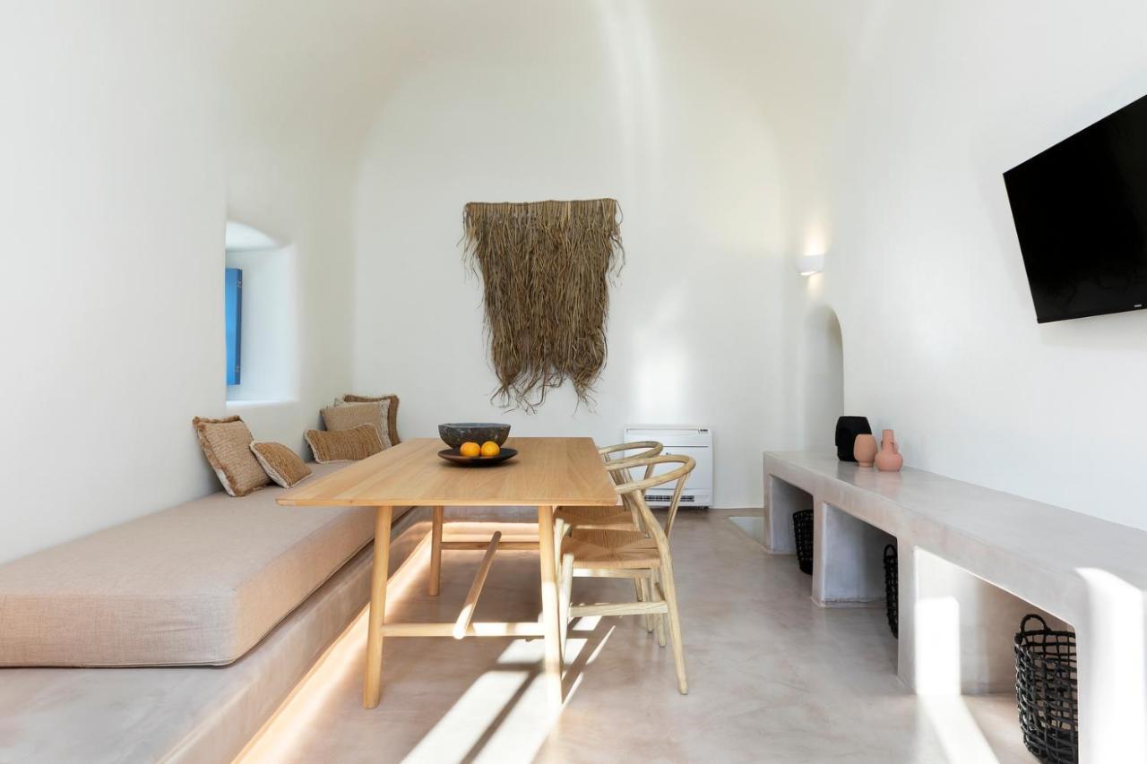 Acave Santorini Suites Vóthon Eksteriør billede