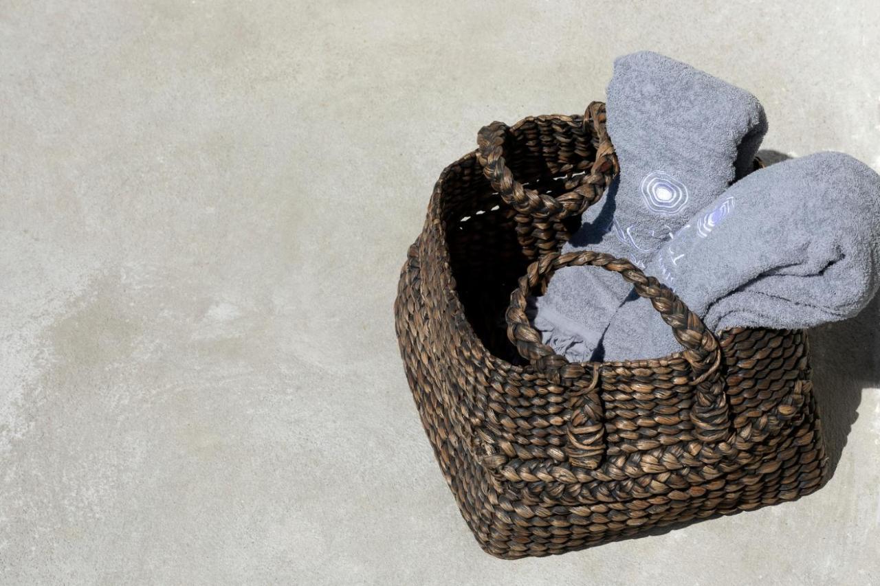 Acave Santorini Suites Vóthon Eksteriør billede